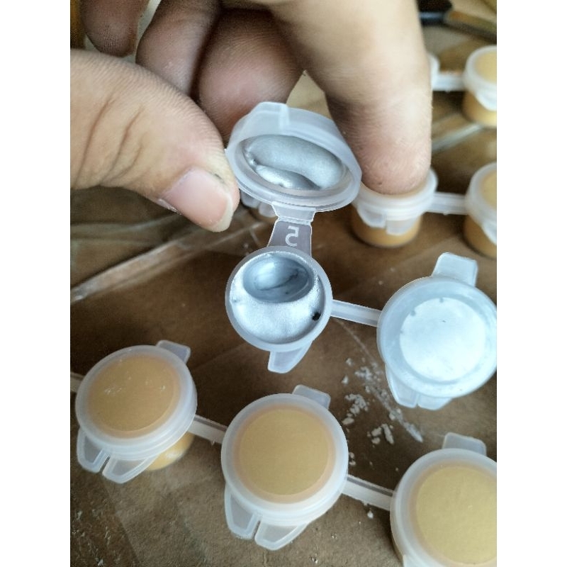 Màu nhũ vàng nhũ bạc dây 3 ml 6 ô