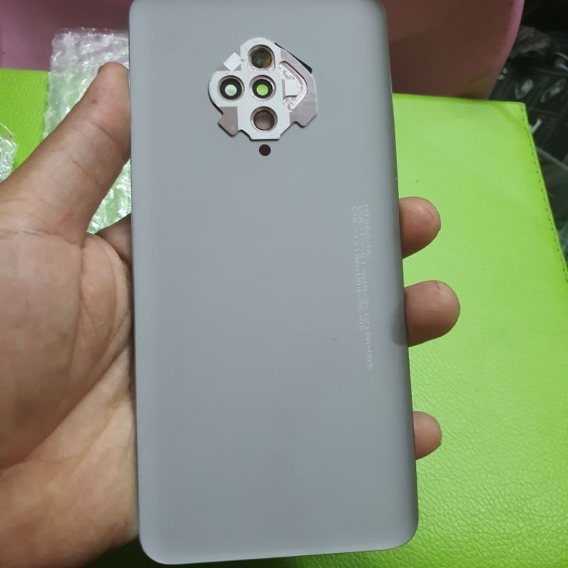 Nắp lưng thấy thế chỗ vivo s1 pro/y9s