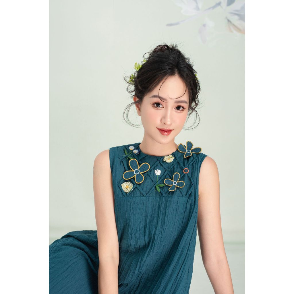 OLV - Đầm Berty Embro Dress