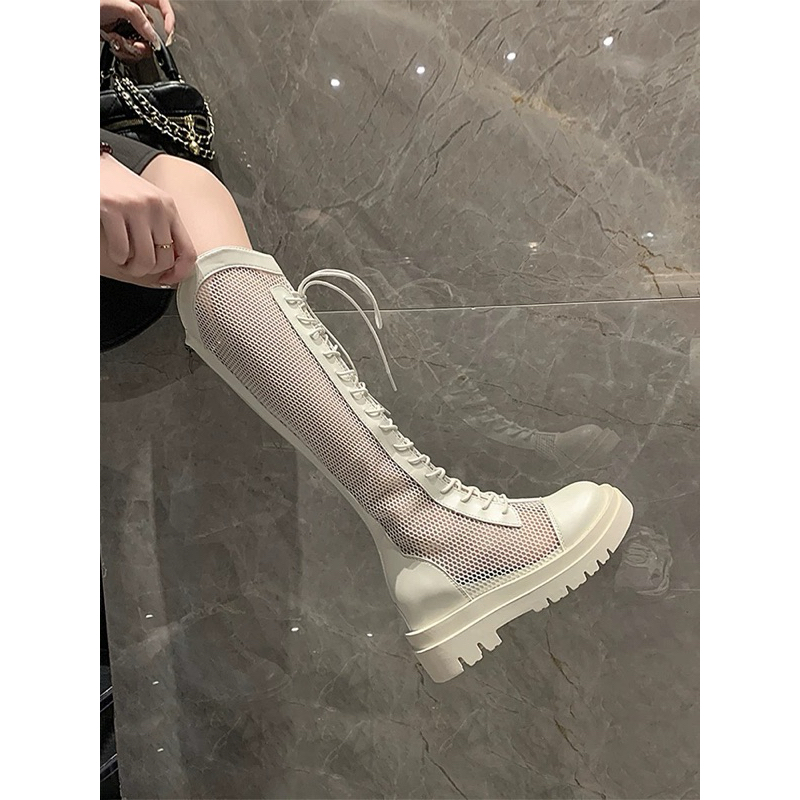 Bốt lưới ulzzang thoáng chân mang phong cách