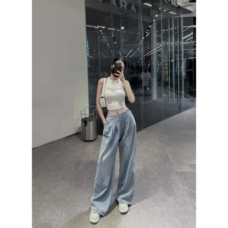 Set áo 3 lỗ croptop trắng kèm quần jaen suông có túi 2 bên và khóa kéo bên hông