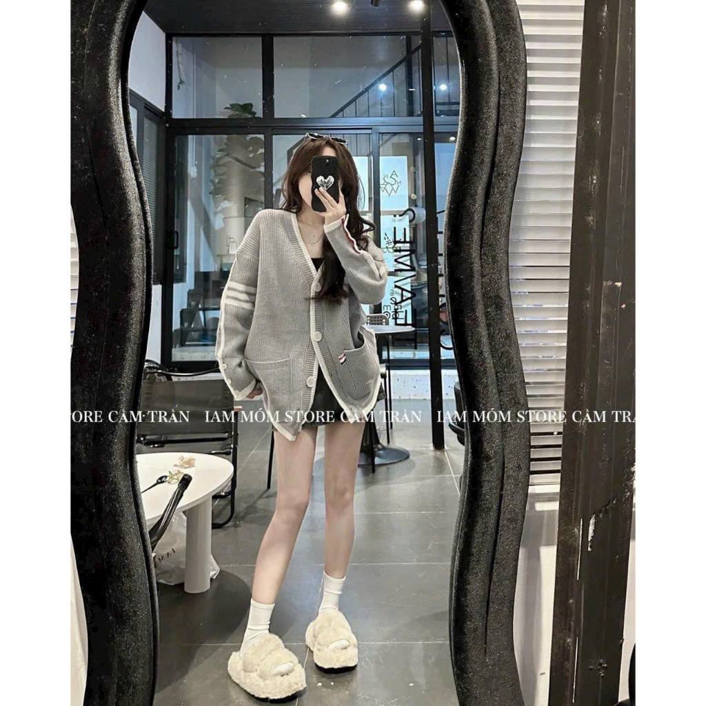 Áo khoác cardigan 3 vạch tay 2 cúc