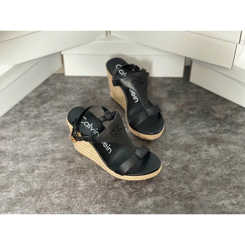 Sandal đế xuồng CK Calvin Klein Women's Blinda Wedge Sandal đế 9 phân, mũi 2 phân
