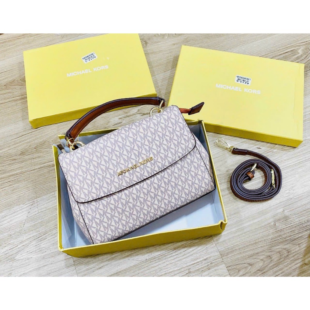 Túi Mk Ava Fullbox Size : 23cmx16cm Full tag, Fullbox túi vải của hãng