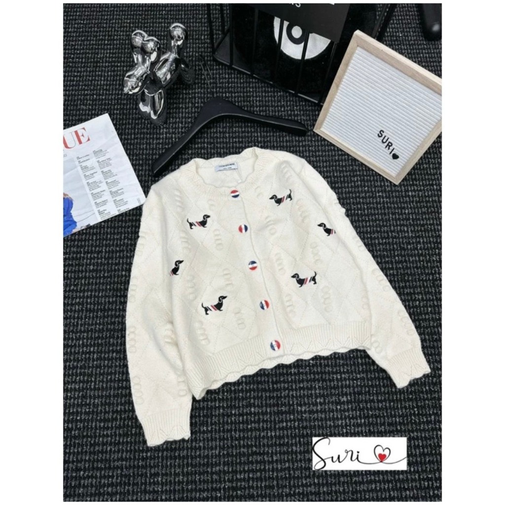 Áo cardigan thêu hình chó