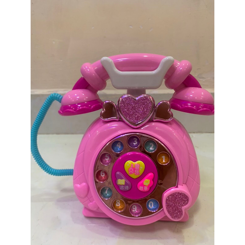 ĐIỆN THOẠI CHO NGÔI NHÀ BÚP BÊ CHIBI, điện thoại bàn kèm mắt kiếng và pin cho bé