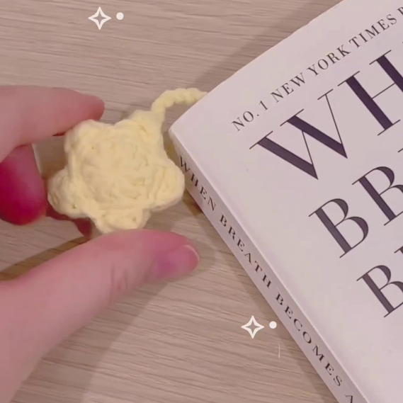 ⭐ Set ngôi sao mặt trăng bằng len móc handmade trang trí headphone, bookmark đánh dấu sách hoặc làm bag charm dễ thương⭐