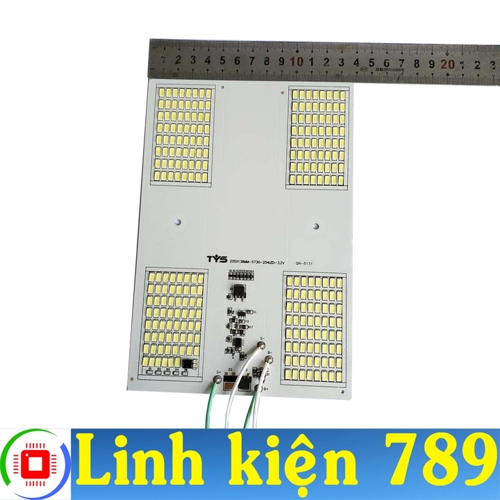 Bộ mạch đèn LED năng lượng mặt trời LED bàn chải 4 khoang 200W gồm mạch và remote
