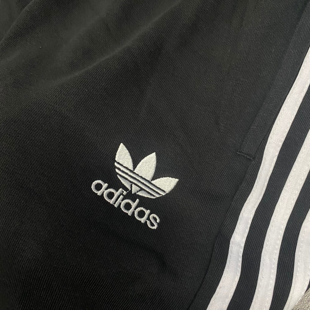 Quần ống bo nam nữ unisex ba sọc chất nỉ cotton cao cấp hai túi trước có khoá logo thêu B142