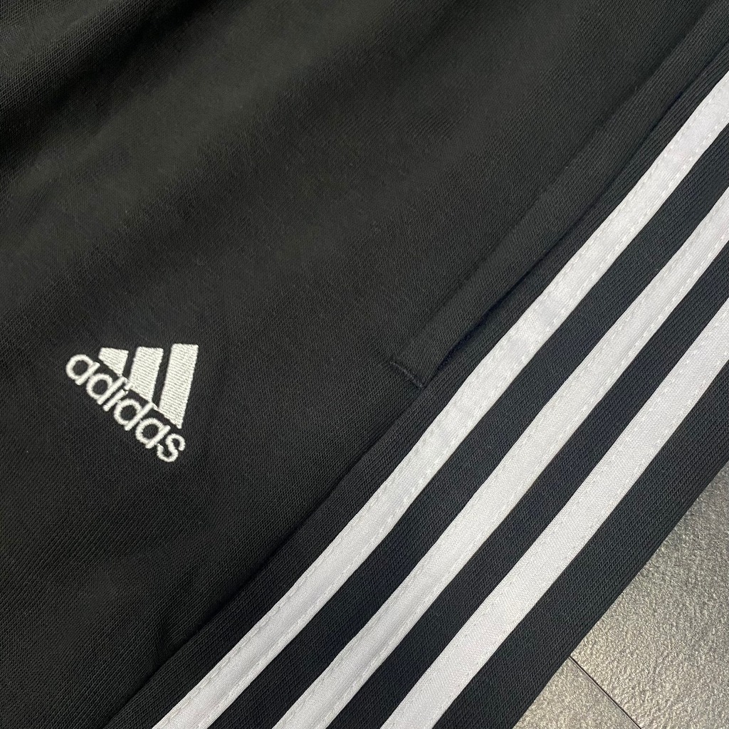 Quần ống bo nam nữ unisex ba sọc chất nỉ cotton cao cấp hai túi trước có khoá logo thêu B142