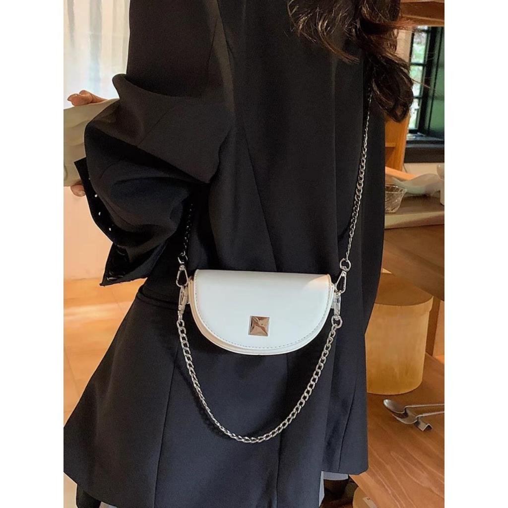 Túi xách mini dây xích dáng bầu phong cách Hàn Quốc trẻ trung