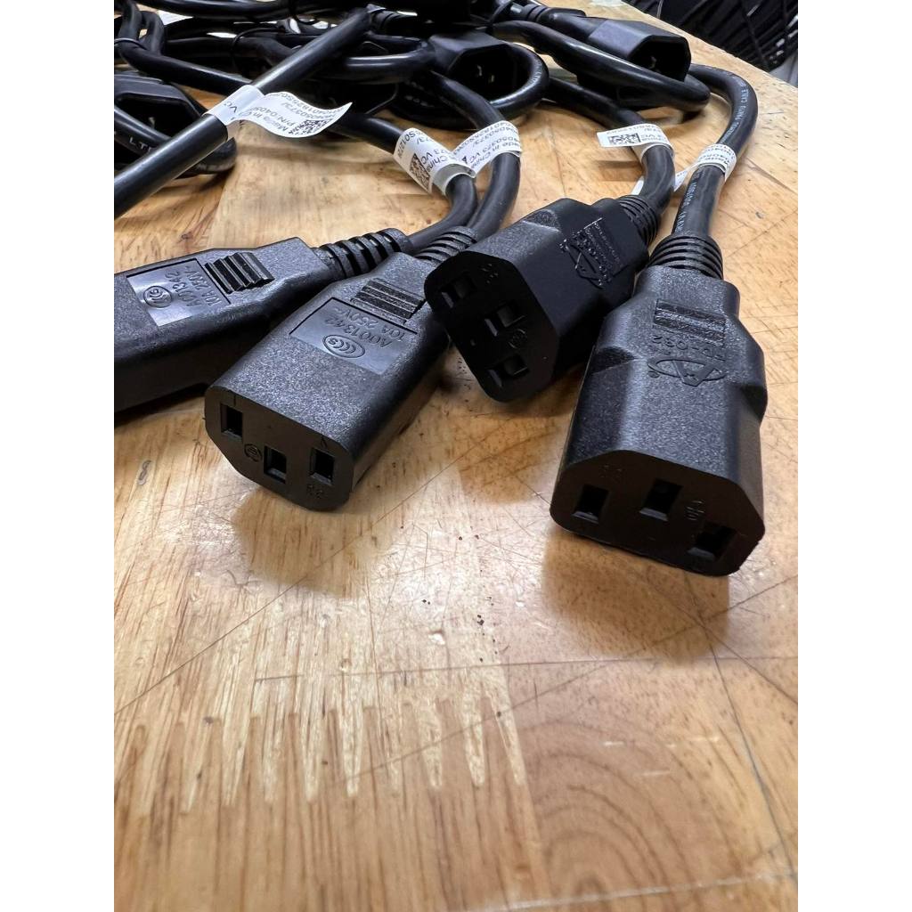 Dây nguồn c13-c14, dùng cắm ups vô máy tính, 3 x 1.0mm2, dài 1m