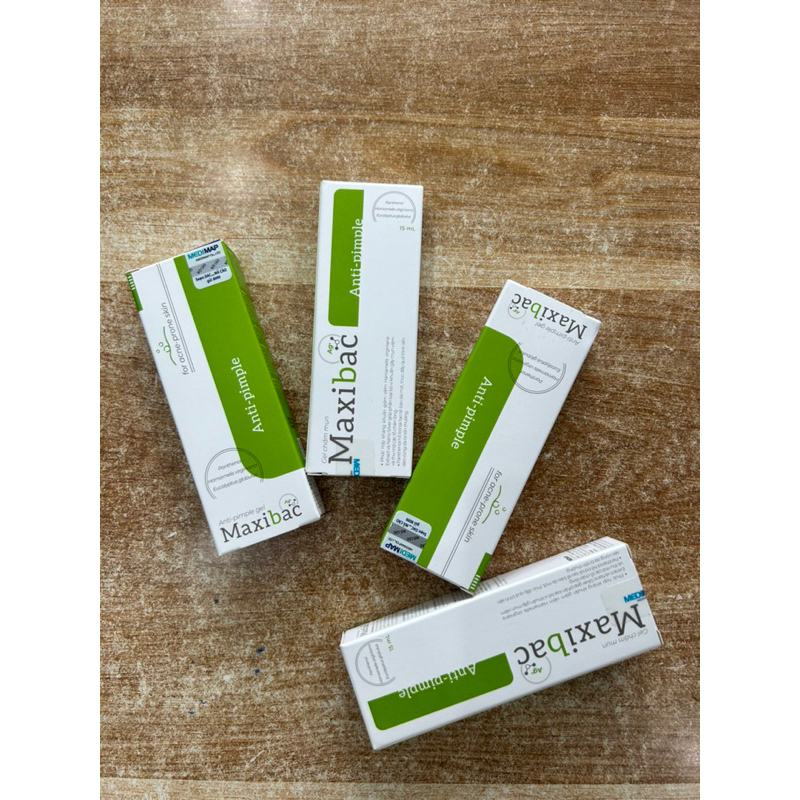 Gel bôi mụn Maxibac tuýp 15ml hiệu quả, an toàn.