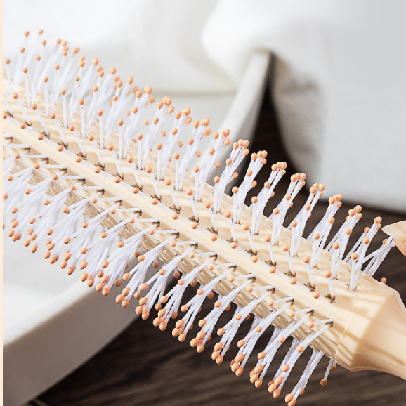 Set 4 chi tiết gương kèm lược massage da đầu màu cafe sữa cute