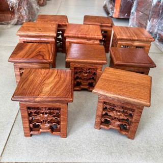 Đôn đế vuông chạm khắc hoa sen, đế kê tượng gỗ hương vuông cao 18cm, mặt nhiều kích thước