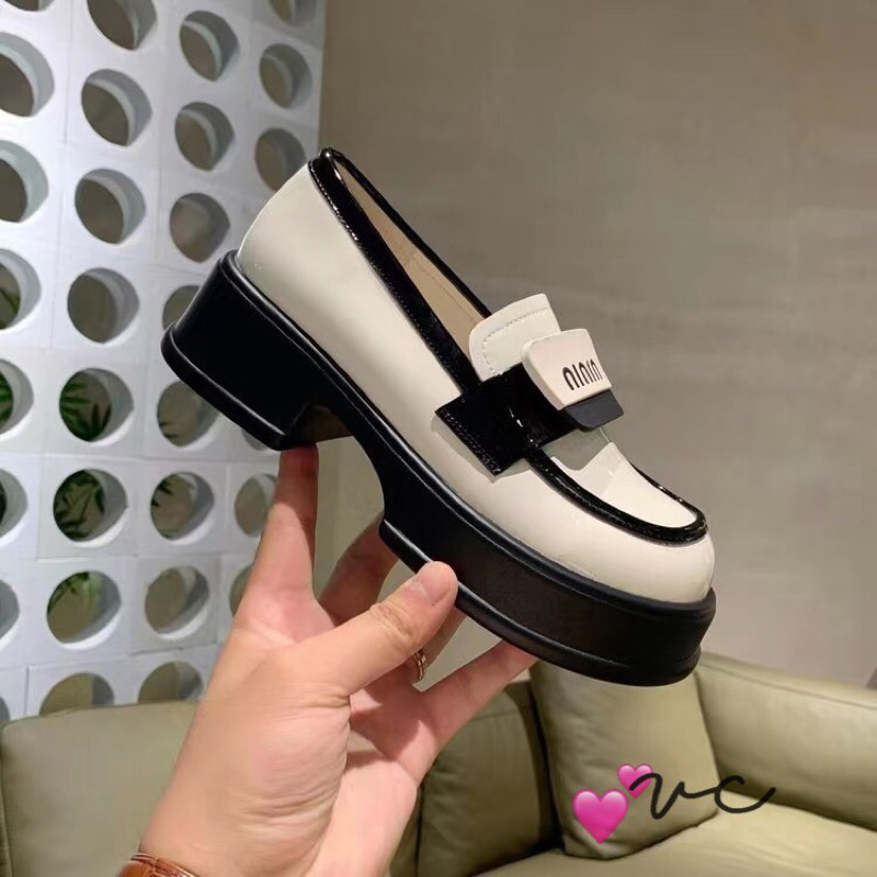 Giày moca miu bóng lên chân xinh fullbox