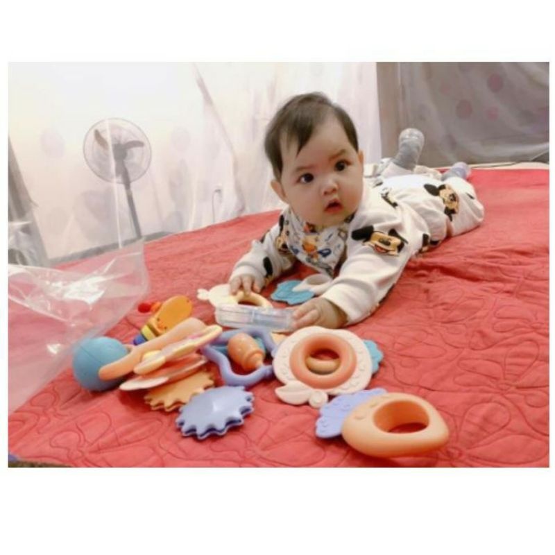 Đồ chơi gặm nướu silicon tập cầm nắm cho bé sơ sinh giảm ngứa lợi khi mọc răng Baby Rattle hộp 10 cái