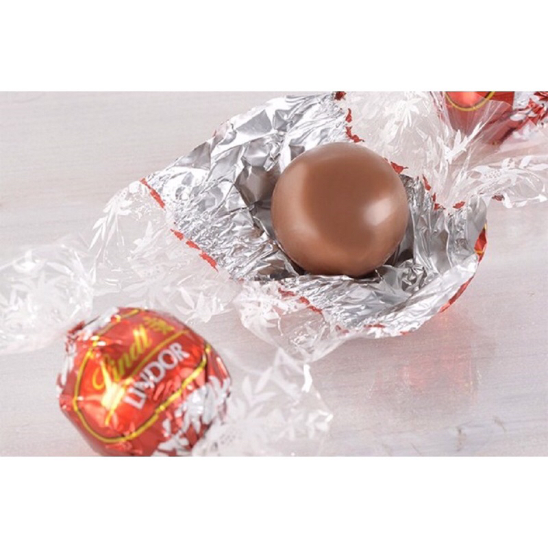 Socola Lindt lindor heart hộp thiếc 96g