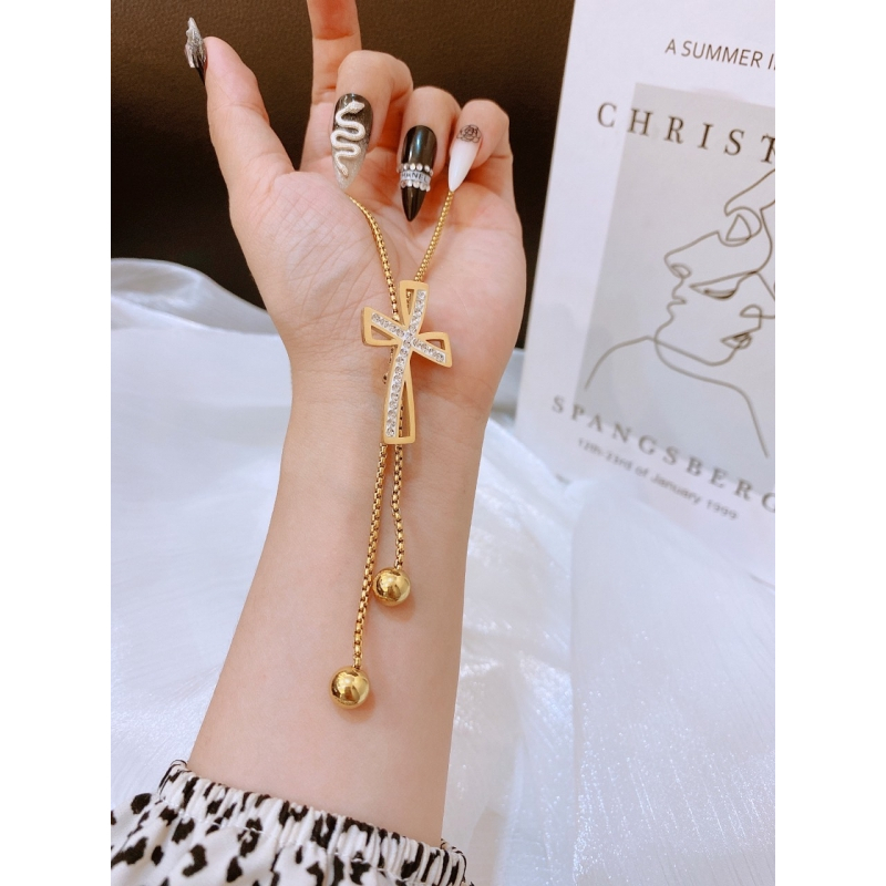 Dây chuyền Titan layer 3 tầng thánh giá chữ thập cá tính - Măng’s House DC38