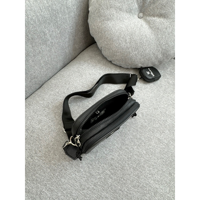 Túi Đeo Chéo W.H.O.A.U Cá Tính , Túi Đeo Chéo Hộp Cho Nam và Nữ , Túi Đeo Chéo hottrend