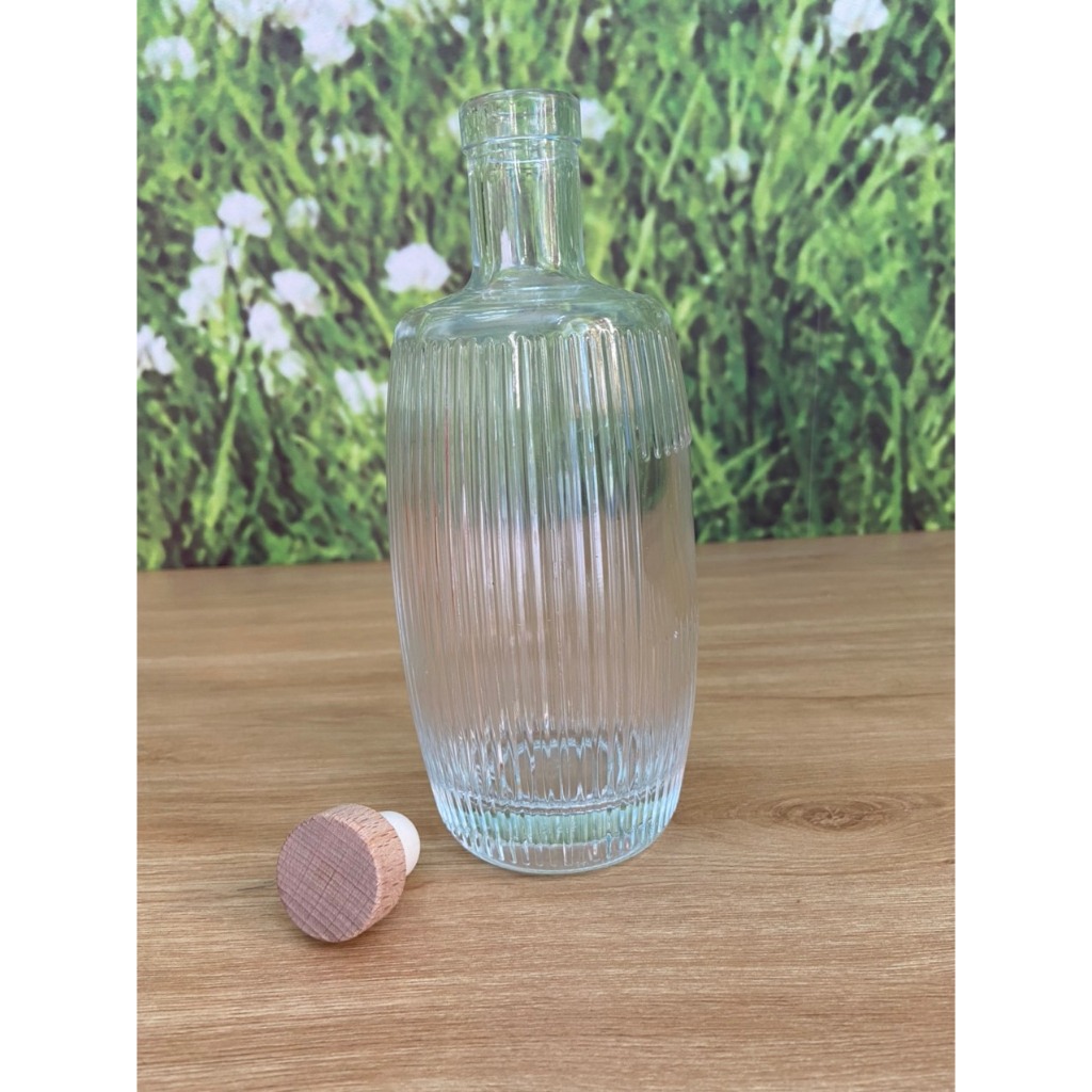 VỎ CHAI ĐỰNG RƯỢU 650ML, MẪU CHAI BẦU SỌC CAO KHÔNG TEM , CHAI THỦY TINH TRONG SUỐT