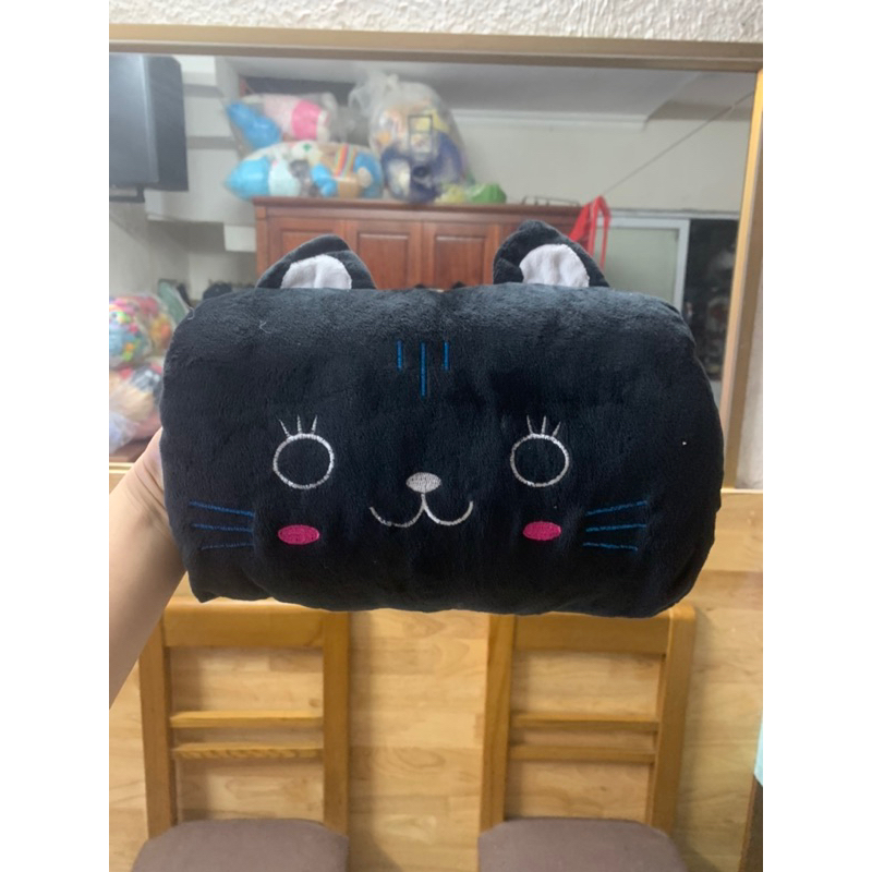 Gối kèm ủ tay 2in1