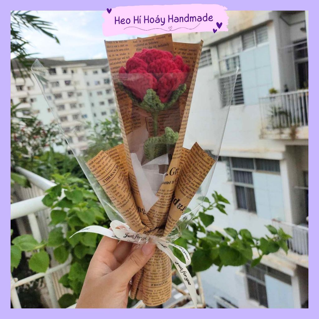 Bó hoa hồng bằng len by Heo Hí Hoáy