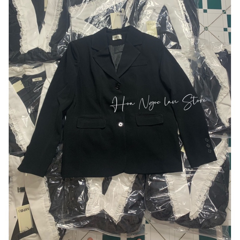 Áo khoác vest blazer xuông 2 màu mai phương bùi fulltag mac 2 tem