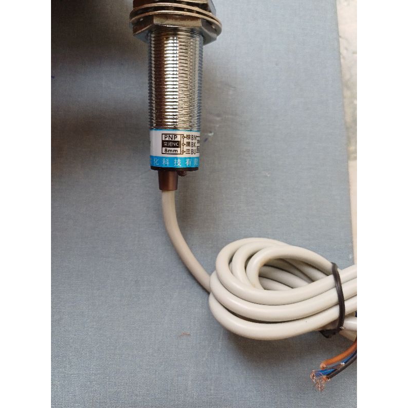 Cảm biến tiệm cận,sensor sắt từ LJ18A3-8-Z/AY LJ18A3-8-Z/BY, PNP NO-NC 3 dây