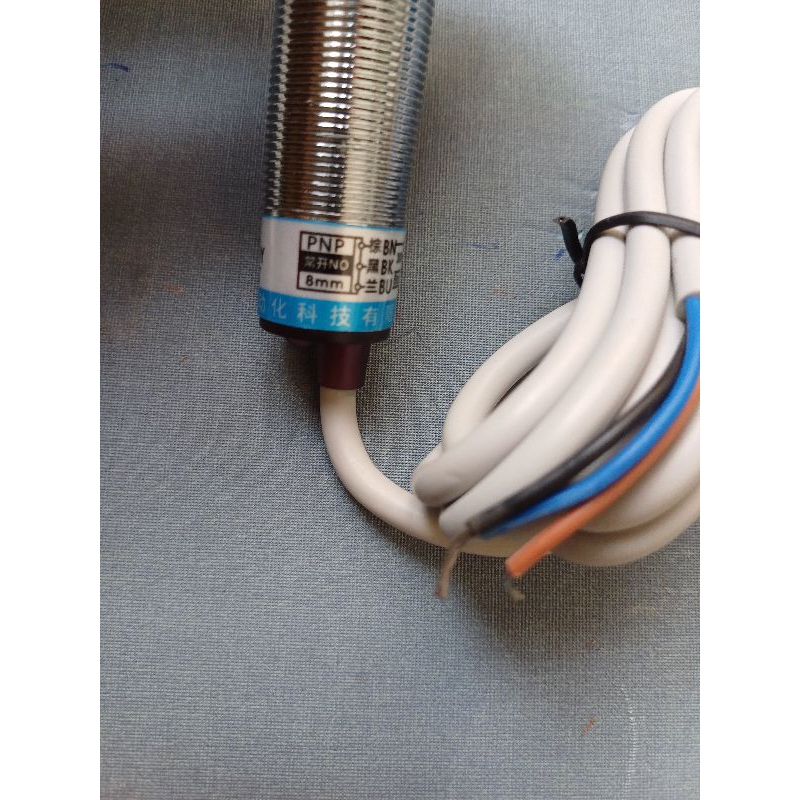 Cảm biến tiệm cận,sensor sắt từ LJ18A3-8-Z/AY LJ18A3-8-Z/BY, PNP NO-NC 3 dây