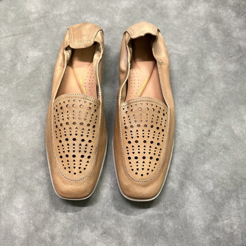 HÌNH THẬT Clarks loafer nữ da đục lỗ CHÍNH HÃNG