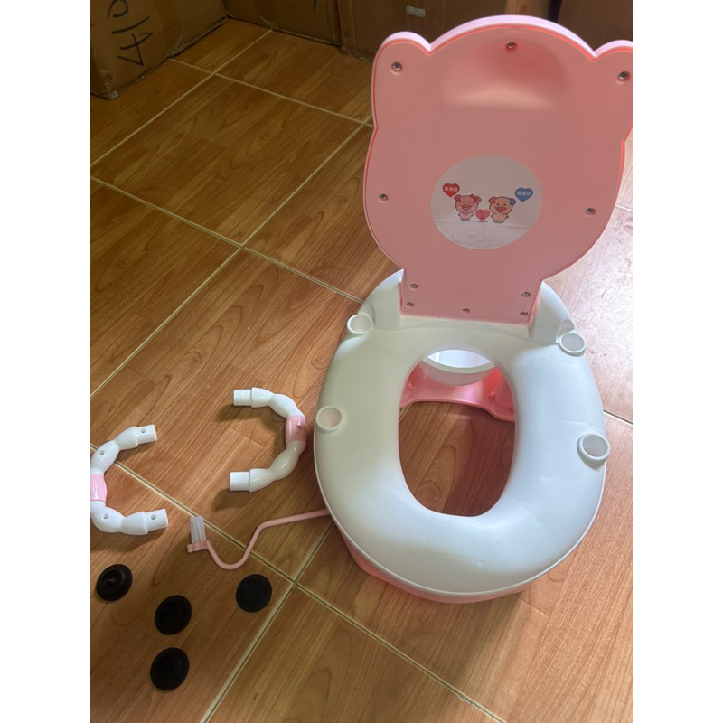 Bô vệ sinh trẻ em cho bé từ 6 tháng đến 5 tuổi chống trơn trượt có chỗ dựa và khay tiện dụng