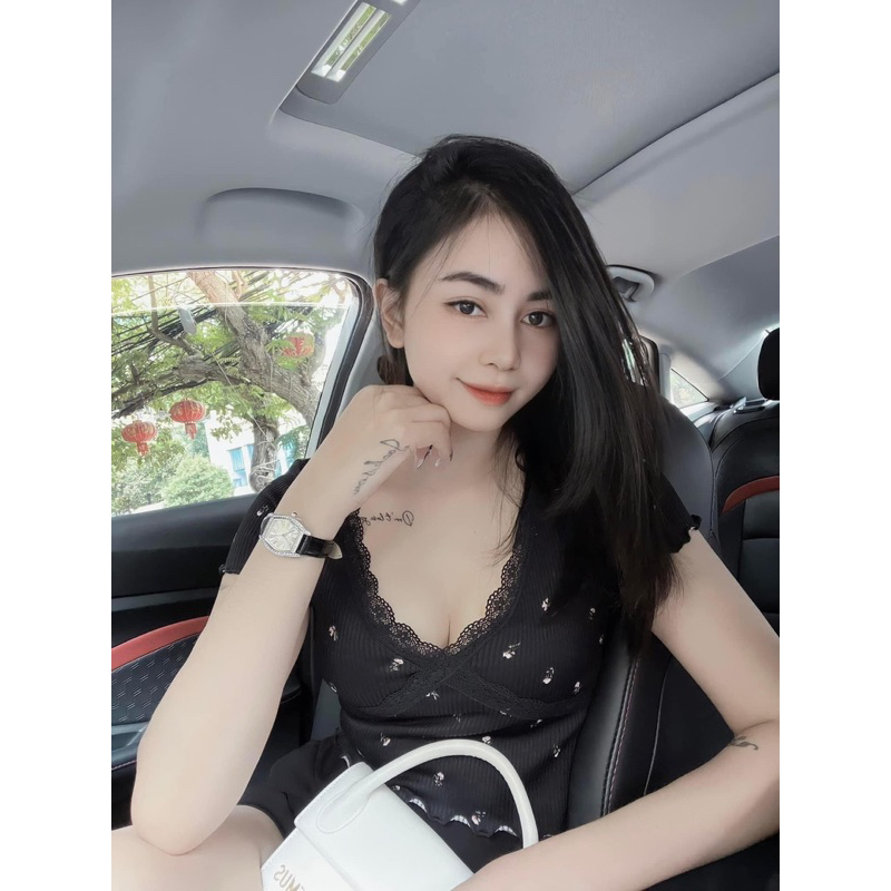 Đồng hồ Duolz mặt oval vuông quai da