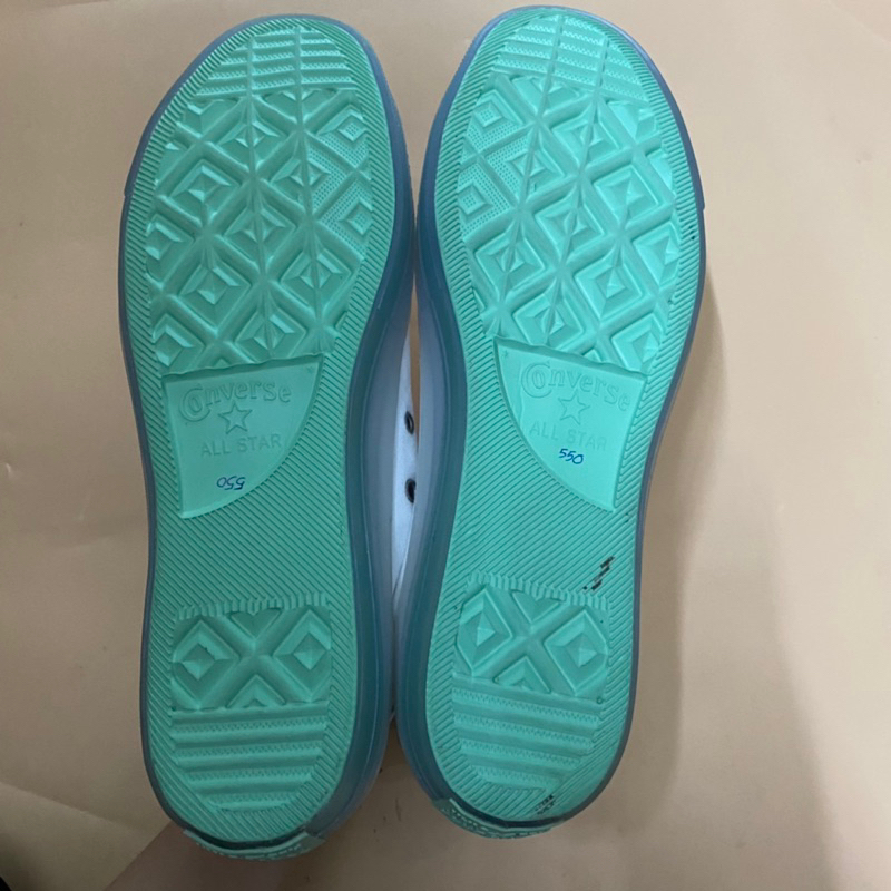 Giày chính hãng đã qua sử dụng