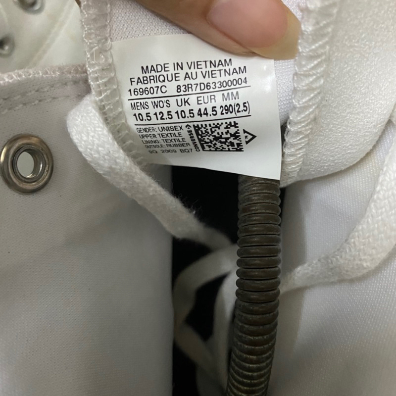 Giày chính hãng đã qua sử dụng