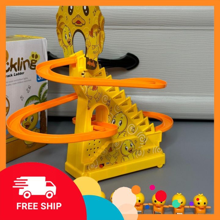 ĐỒ CHƠI LỢN PEPPA LEO CẦU THANG PHÁT NHẠC VÀ PHÁT SÁNG