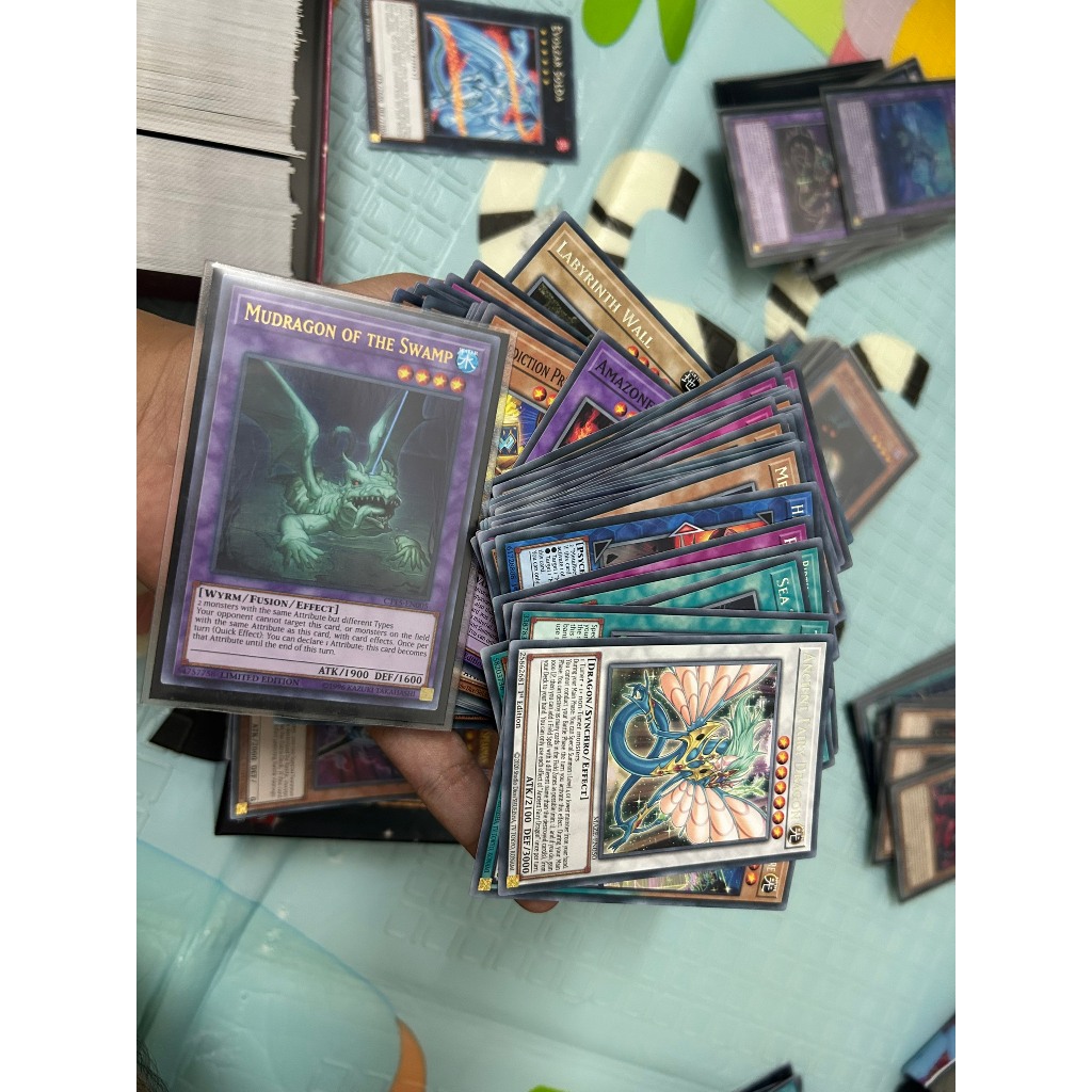 Cọc random 20 lá thẻ bài Yugioh OCG/AE/TCG không trùng. Tỷ lệ ra foil siêu hời. Chi tiết phần mô tả