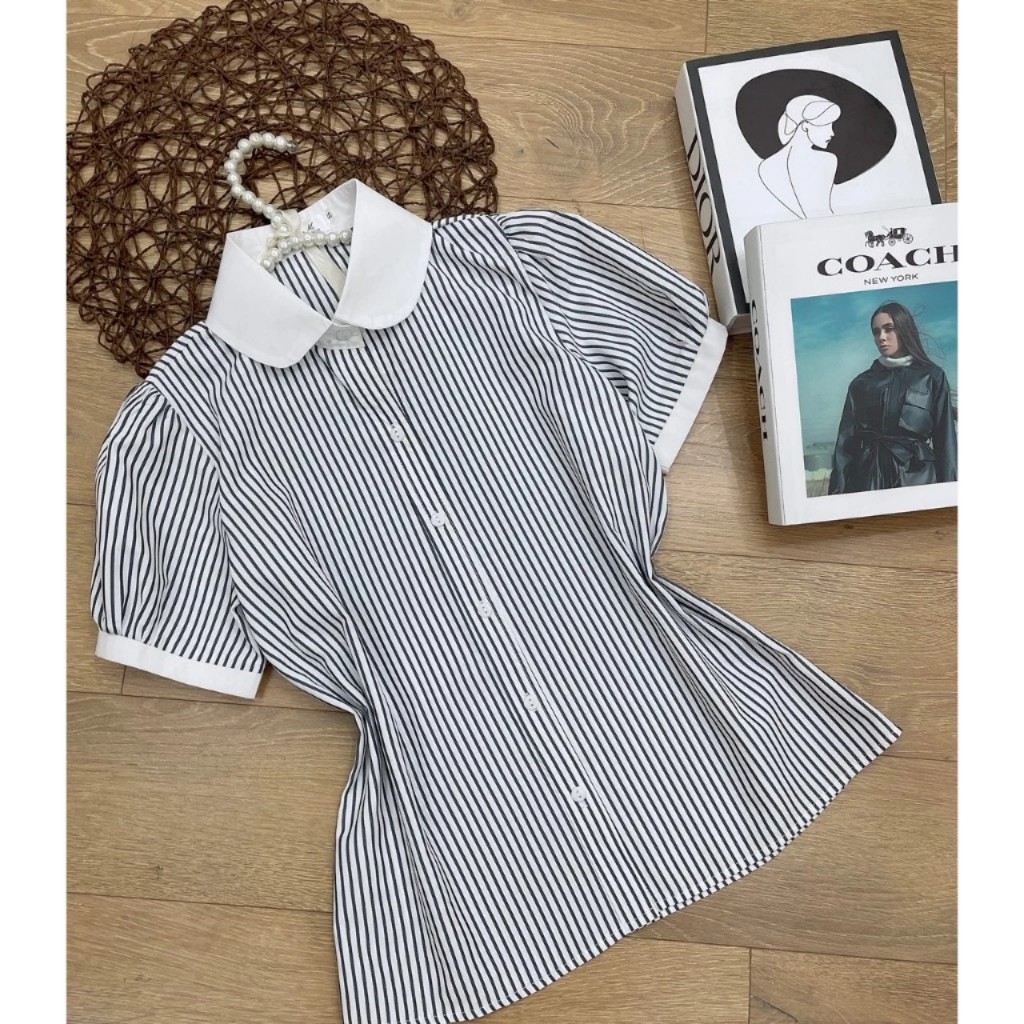 ÁO SƠ MI NGẮN TAY SỌC NHÍ CỰC TRẺ TRUNG PHỐI CỐ TRẮNG TREND CUÔI NĂM 2023 AM09