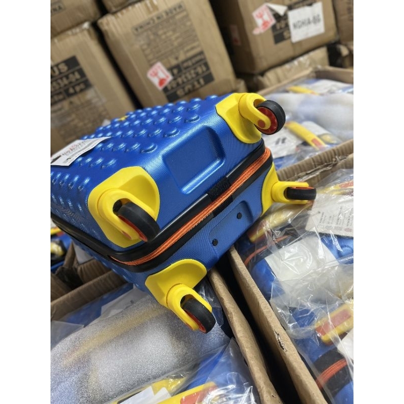 IT Luggage Children's Brick 4 Wheel Hard Cabin Suitcase