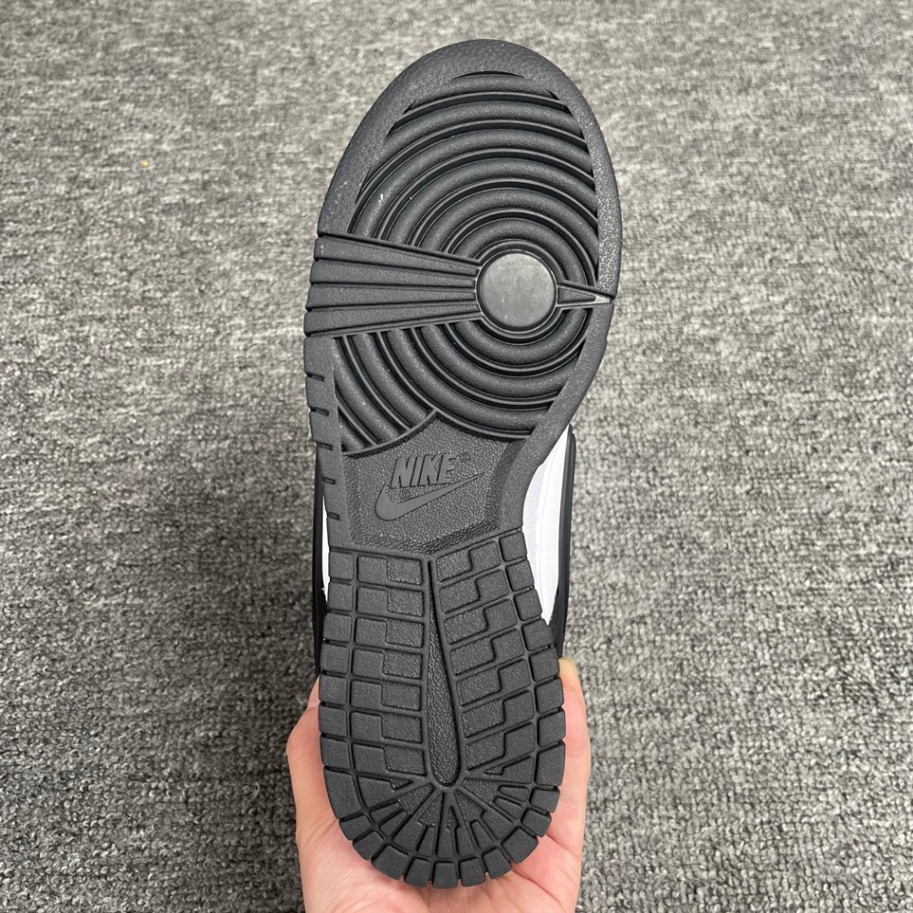 Giày SB Dunk Low Twist “Panda"