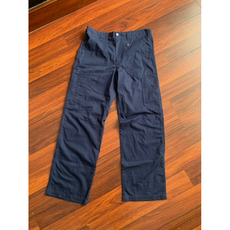 Quần túi hộp ca hát