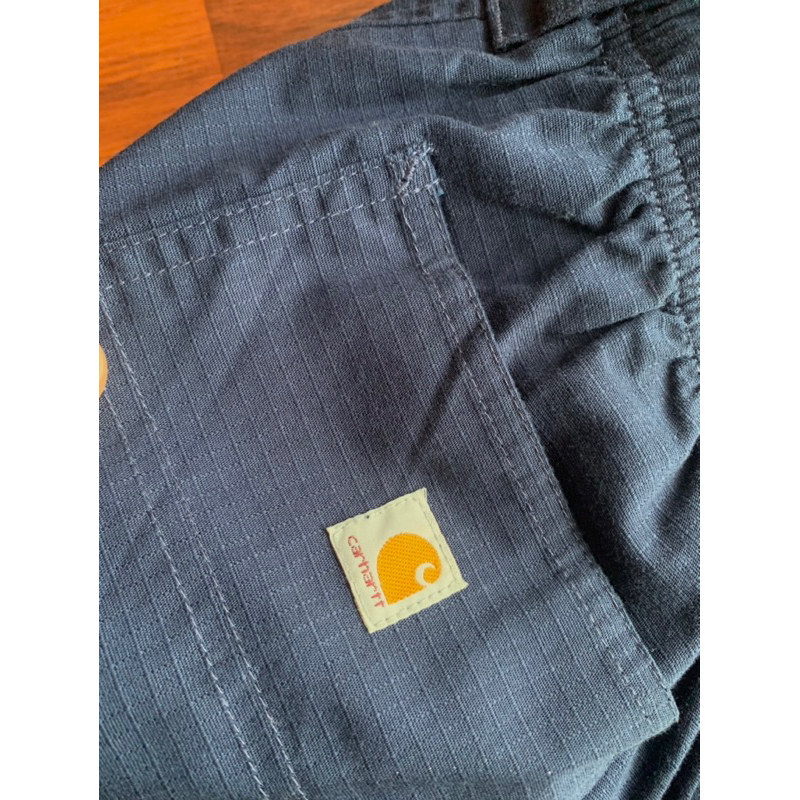 Quần túi hộp ca hát