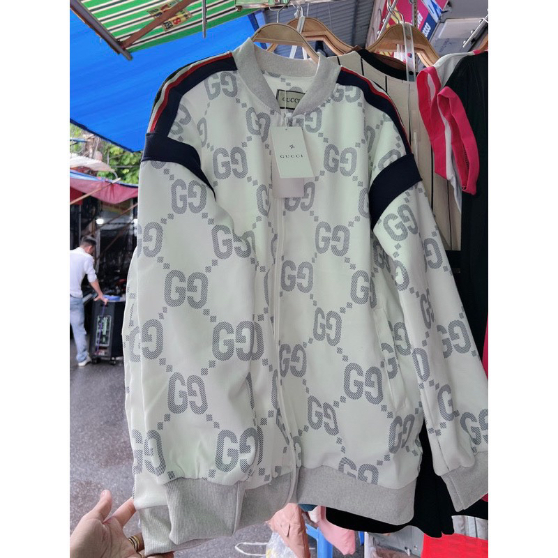 ÁO KHOÁC BOMBER IN FULL GG PHỐI VAI SIÊU HOT—-HANFASHION