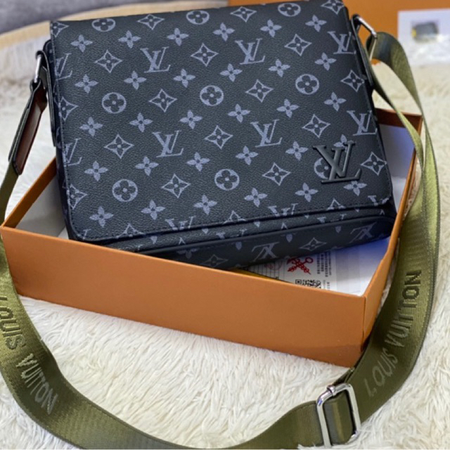 Túi đeo chéo nam L-V Cao Cấp Da thậtt chống nước thời trang nam hiện đạii