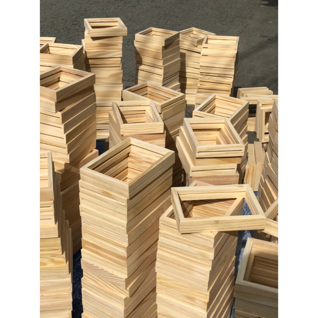 Khung tranh 2 mặt mica