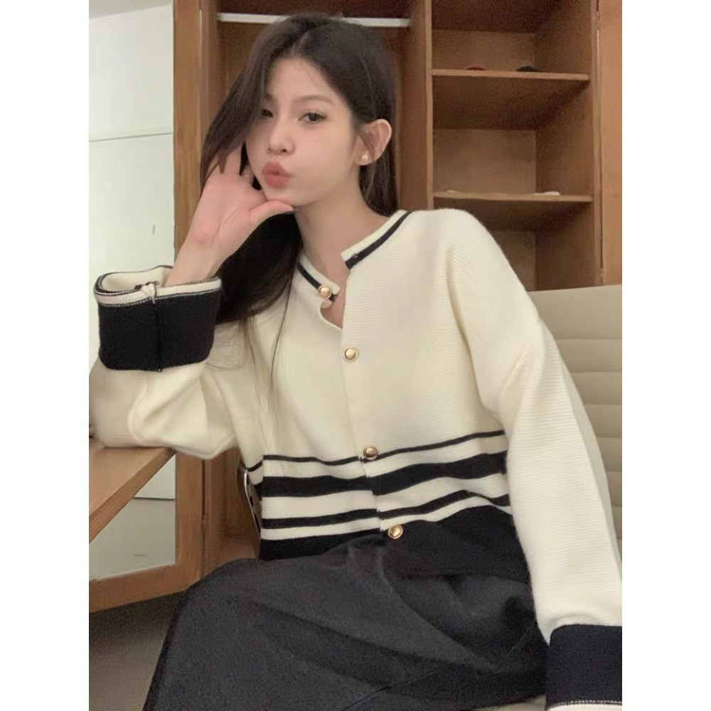 Áo len cardigan dáng ngắn siêu sang