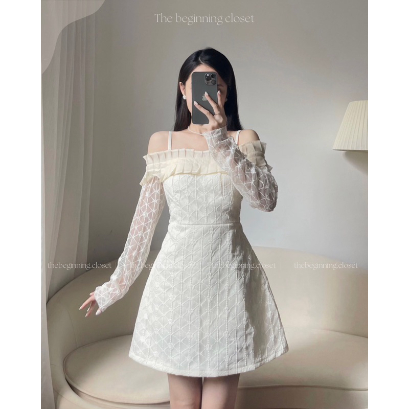 Cherise Dress Váy ren trễ vai dài tay