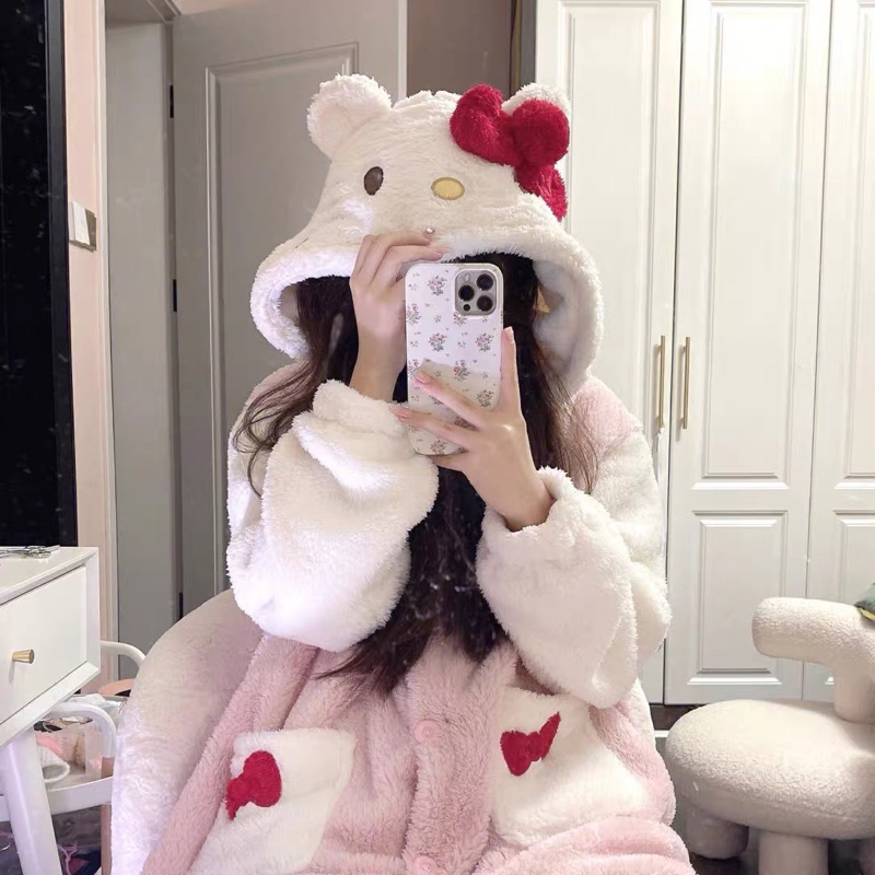 Váy ngủ bông mèo Hello Kitti hồng phối trắng túi mũ đính nơ siêu dễ thương phù hợp cho các bạn teen mẫu mới 2023
