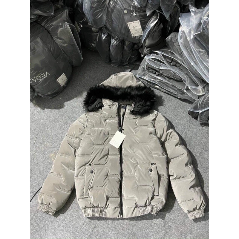 Áo khoác phao nam phong cách trẻ trung có mũ lông tại xưởng may AKANO