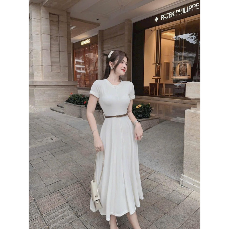 Đầm thời trang nữ mặc đi chơi dáng váy dài xoè cổ tròng chất vải thun tăm lạnh có kèm dây nịt.
